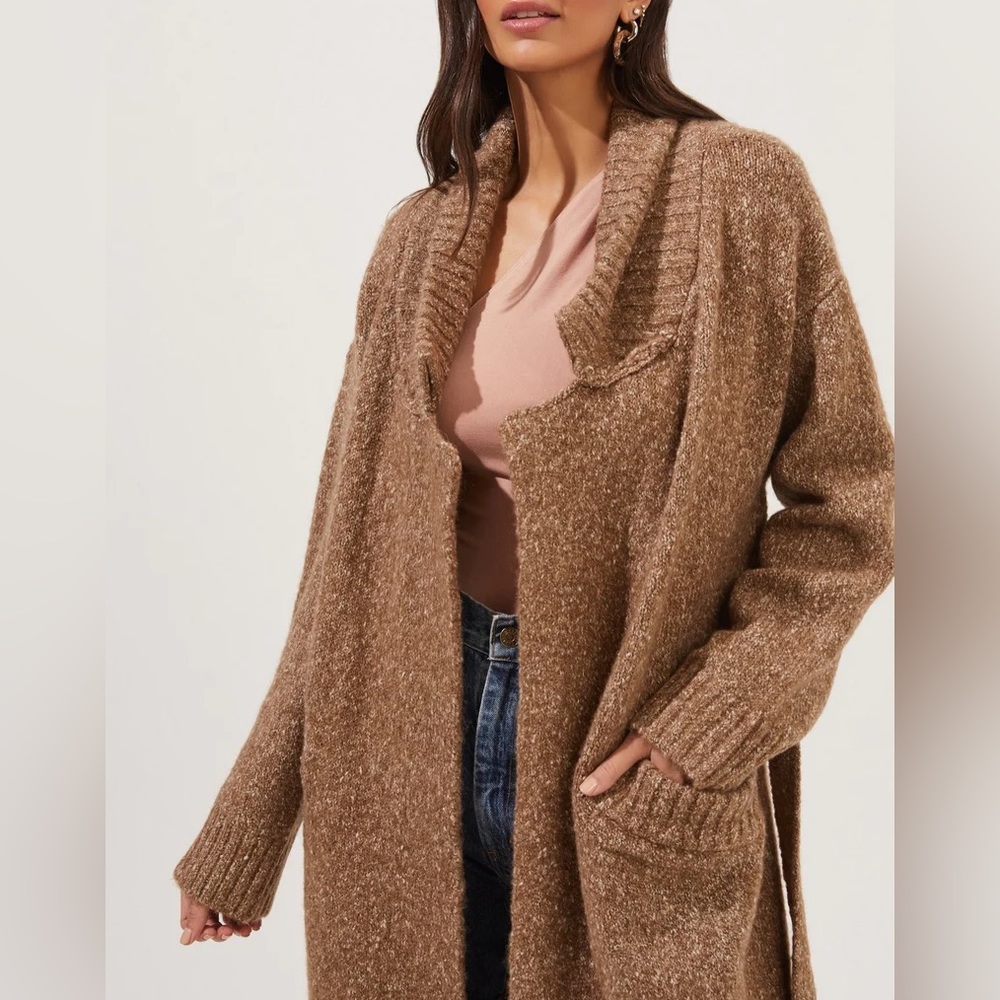 ASTR The Label Lorrie Belted Longline Cardigan in Hazelnut Brown size Medium EUC